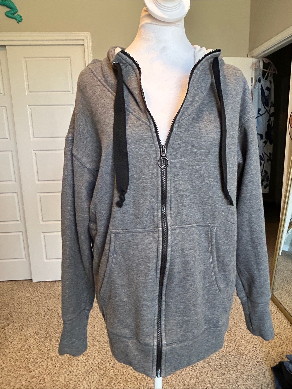 Fabletics Gray Hoodie Fleece-lined Black Drawstring Size Small